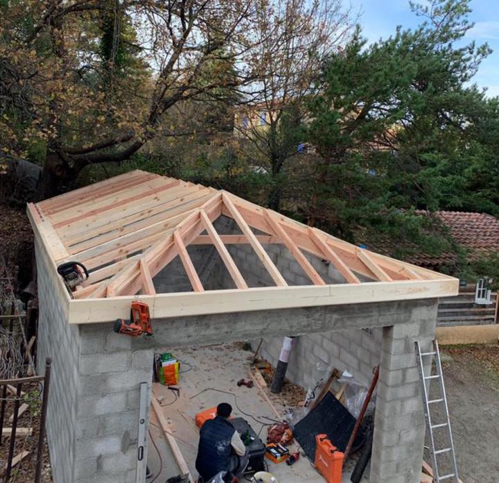 Fiez-vous à notre savoir-faire en travaux de charpente !